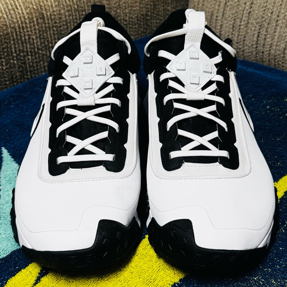 Nike Men’s Baseball Trainer Shoes SZ 14 Black & White